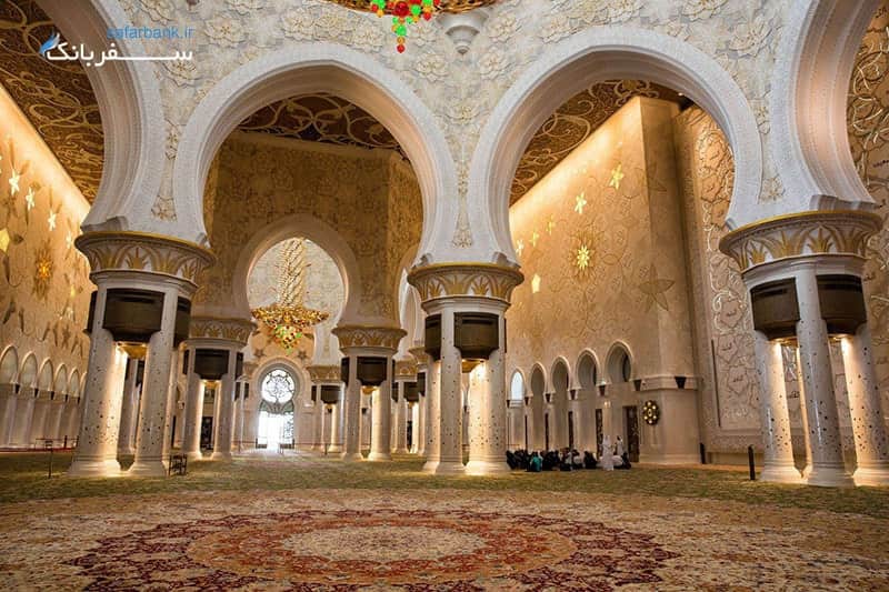 مسجد شیخ زاید دبی از مساجد دیدنی تور دبی